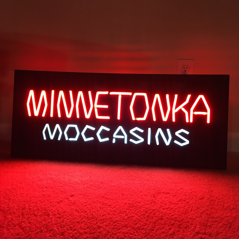 Minnetonka Neon Sign in Red and White